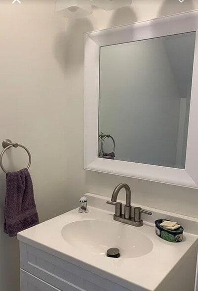 Building Photo - 1126 Wadewood Ct