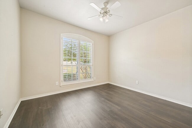 Building Photo - 1380 Meandro Ria Ln
