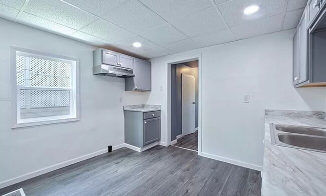 Building Photo - 10 E Berkeley St