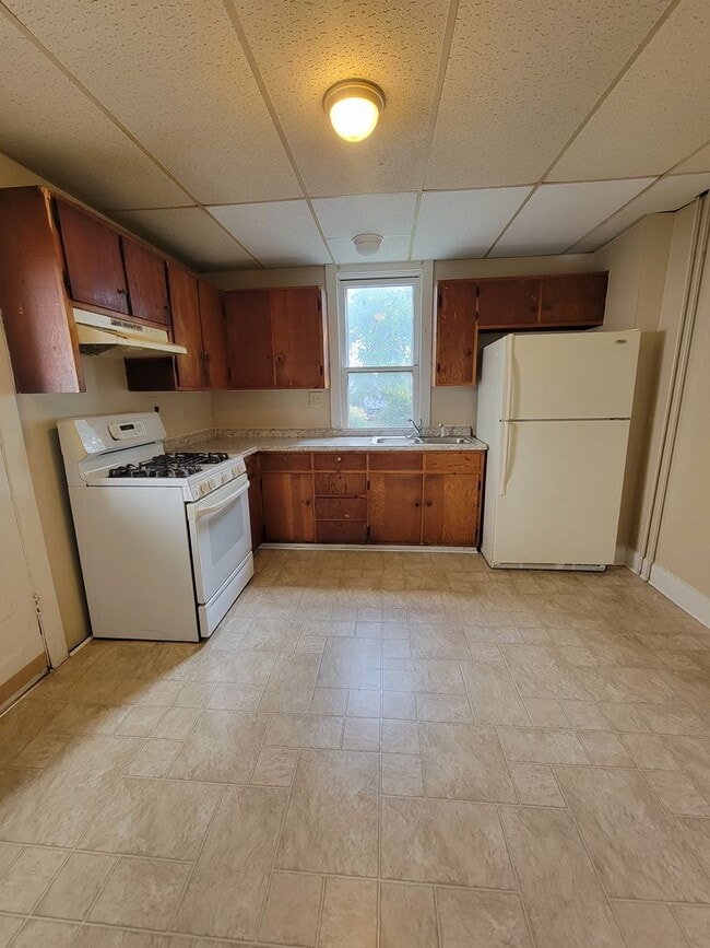 Building Photo - 362 Tolbert Ave