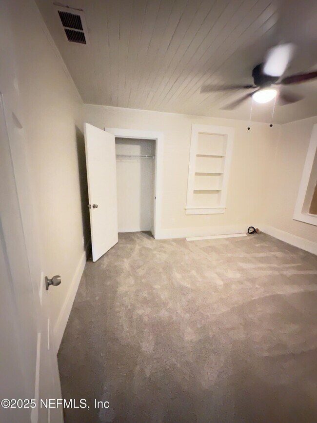 Building Photo - 37445 Orange St