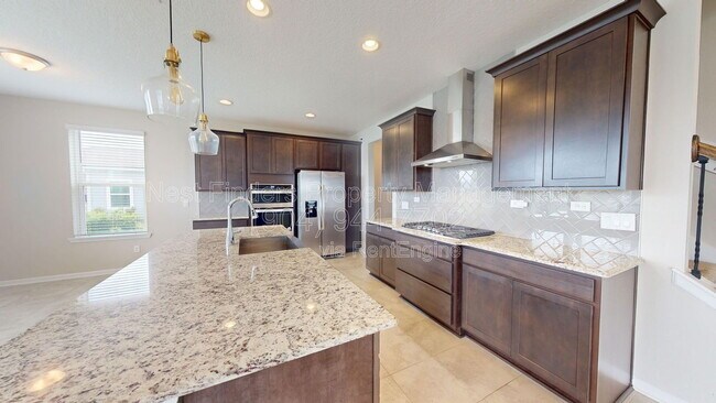 Building Photo - 167 Windermere Way