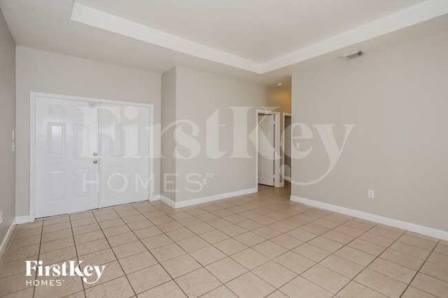 Building Photo - 14200 SW 132nd Ave
