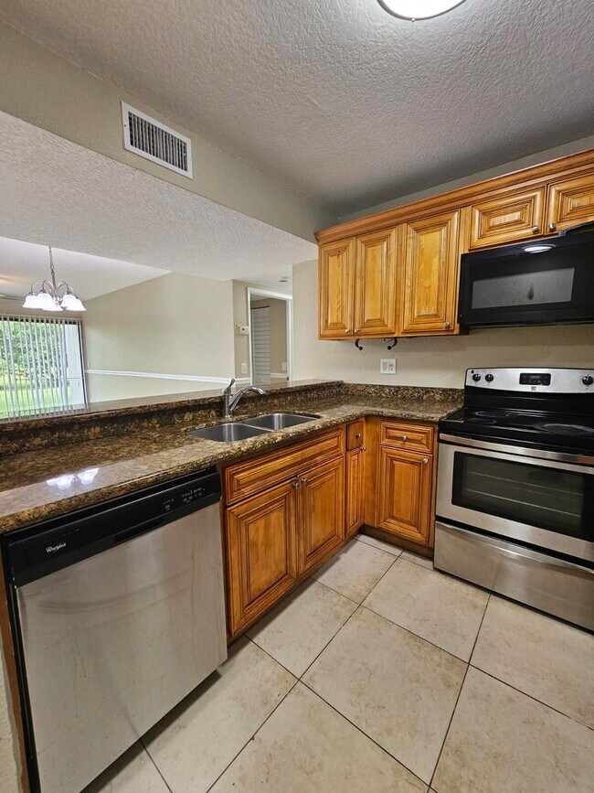 Building Photo - 1541 Windorah Way