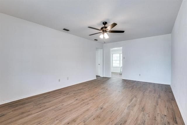 Building Photo - 1422 Deborah Ave