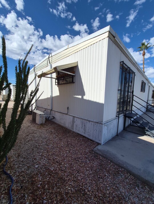 Building Photo - 3601 E Wyoming Ave