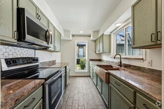 Building Photo - 4659 Country Creek Dr