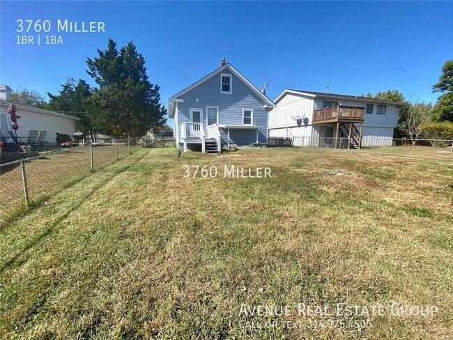 Building Photo - 3760 Miller-