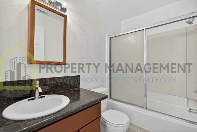 Building Photo - 8991 Fox Creek Dr