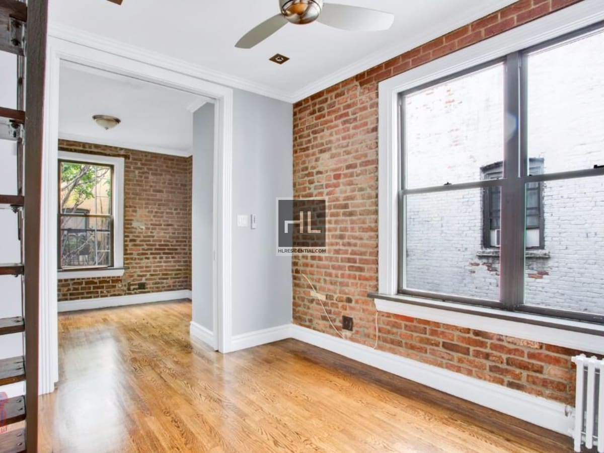 Building Photo - East 13th Street