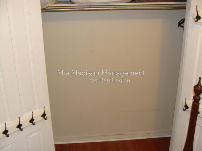 Building Photo - 547 E Macon St