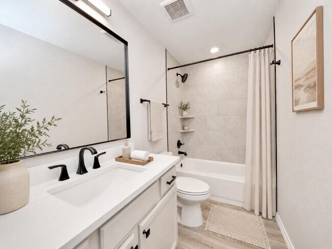 Building Photo - 26722 Lantana Cyn Dr
