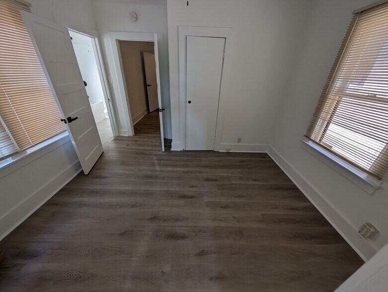 Building Photo - 4119 3rd Ave