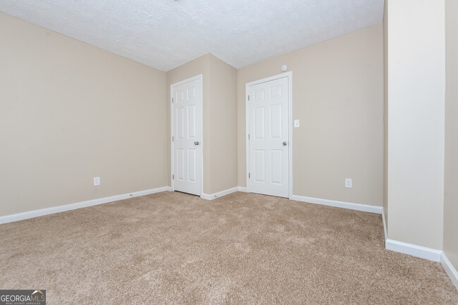 Building Photo - 219 Wagon Wheel Dr