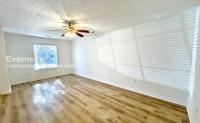 Building Photo - 720 William Howard Pl