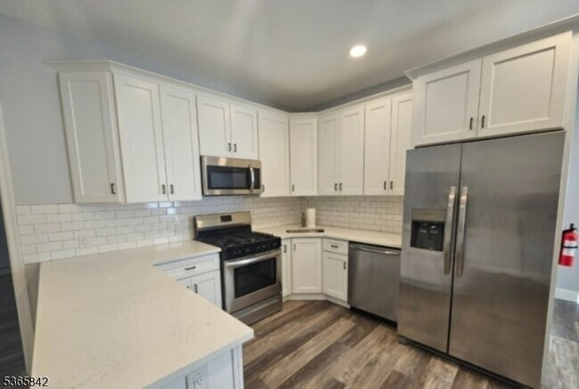 Building Photo - 453 NJ-23