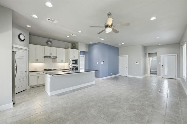 Building Photo - 13701 Ronald Reagan Blvd