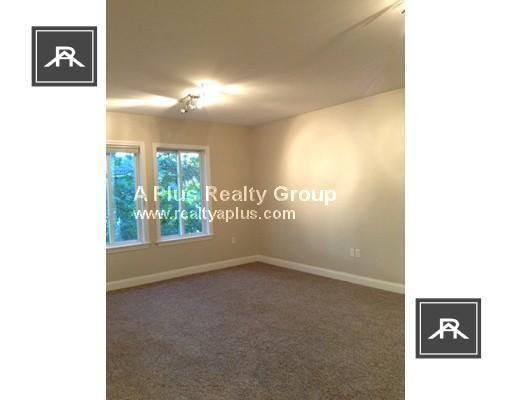 Building Photo - 2 bedroom in Boston MA 02132