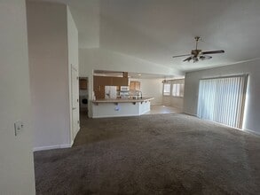 Building Photo - Open and Spacious in Northwest Hanford