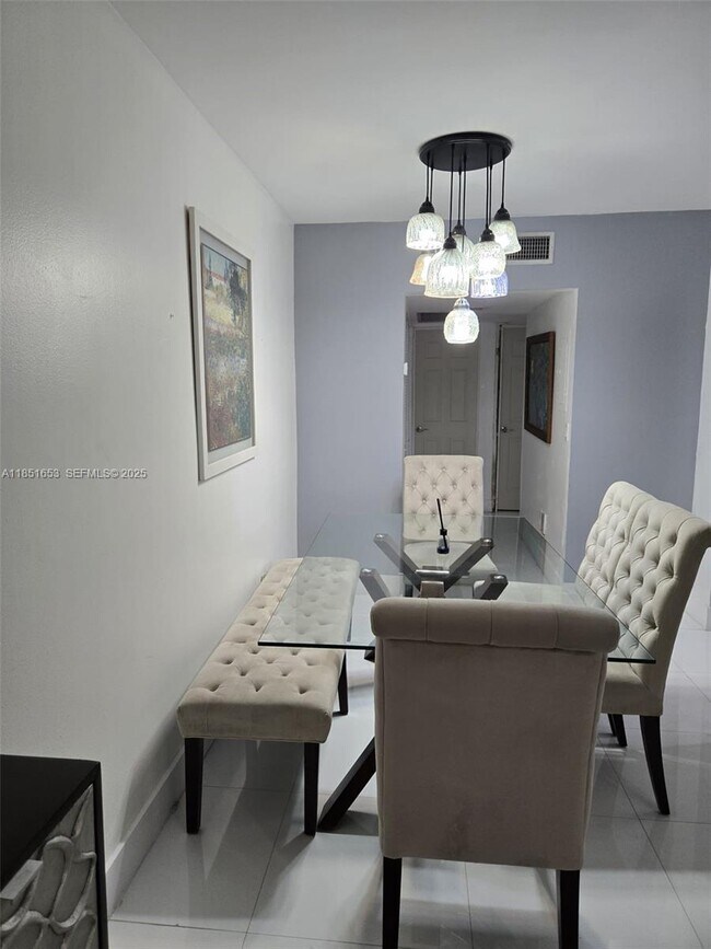 Building Photo - 13958 SW 44th Ln Cir