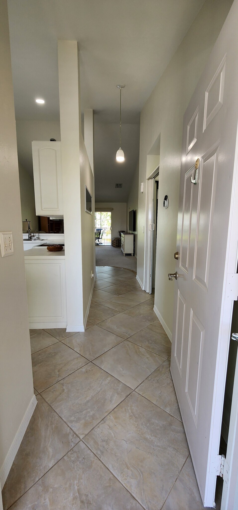 Building Photo - 186 Pebble Shores Dr