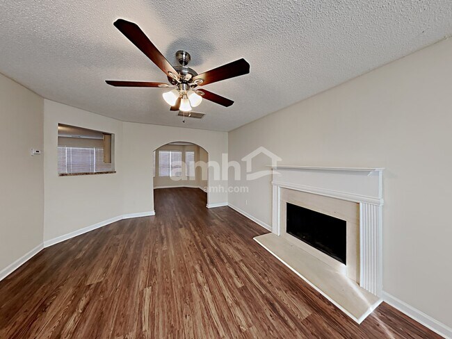 Building Photo - 209 Signet Ct
