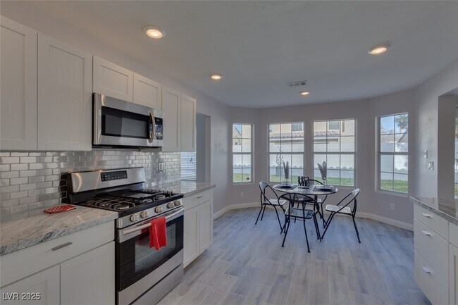 Building Photo - 7620 Sea Wind Dr