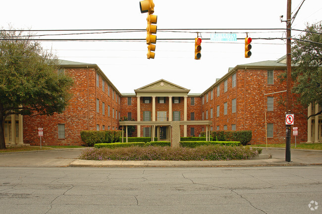 Building Photo - The Mayfair