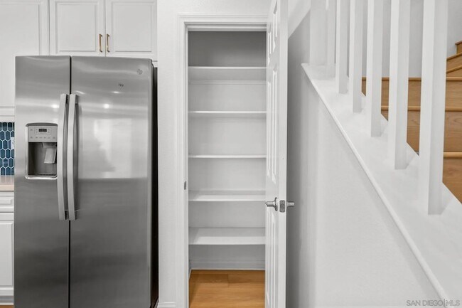 Building Photo - 2612 Babaco St