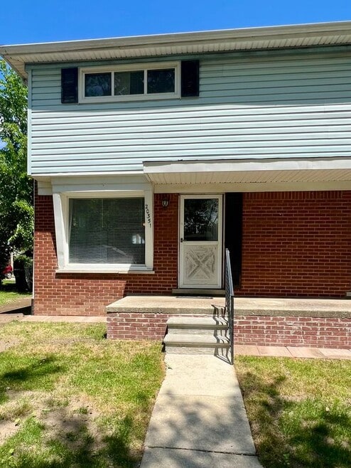 Building Photo - 20351 E Eight Mile Rd