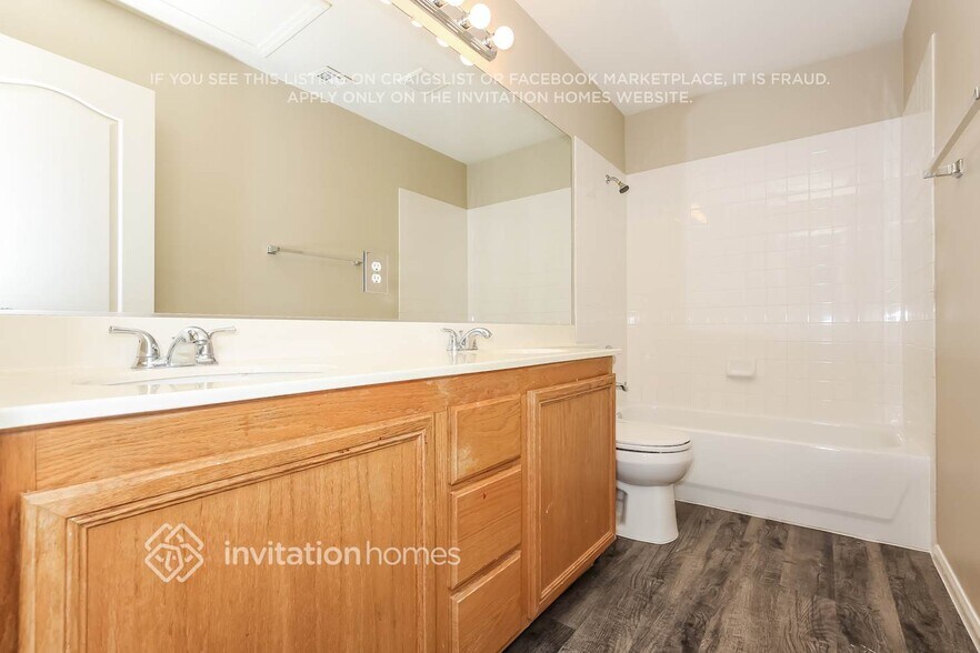 Building Photo - 6567 Tulip Garden Dr