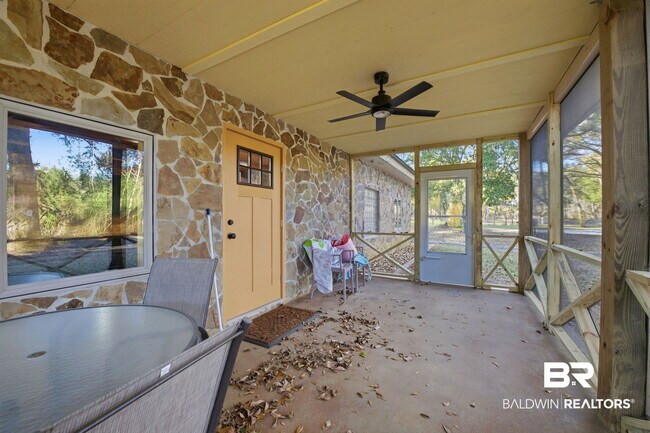 Building Photo - 27522 Burkhardt Dr