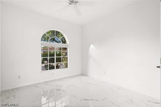 Building Photo - 3972 Ruxton Rd