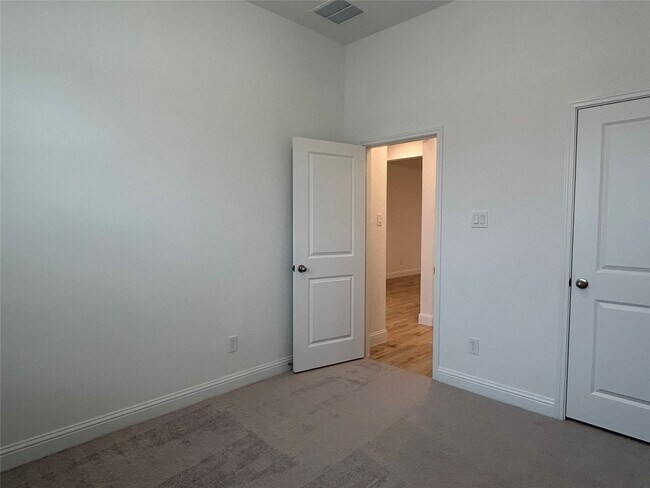 Building Photo - 15310 Spanish Ranchos Wy
