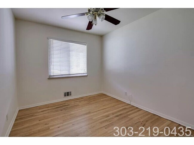 Building Photo - 2800 S Holly Plz