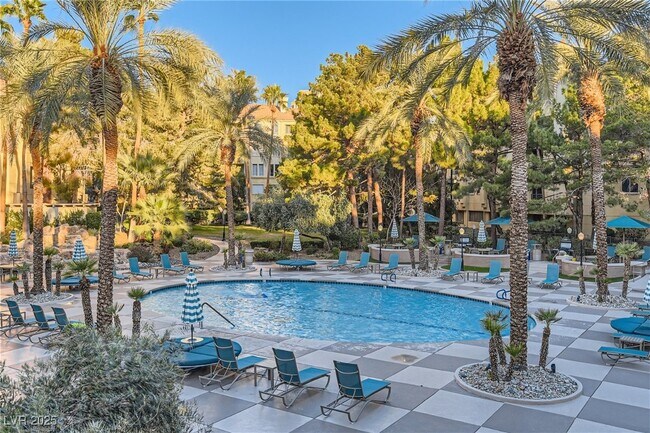 Building Photo - 210 E Flamingo Rd