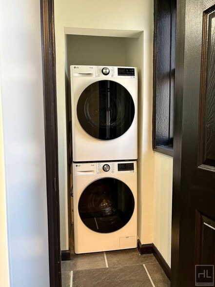 Building Photo - East 58th Street