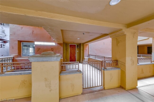 Building Photo - 20 Via Mantova