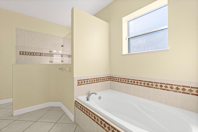 Building Photo - 845 S Tropical Trail