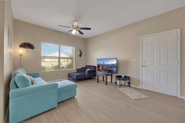 Building Photo - Bright Ground-Floor Condo in Gated Traverse Point with Pool & Spa Amenities