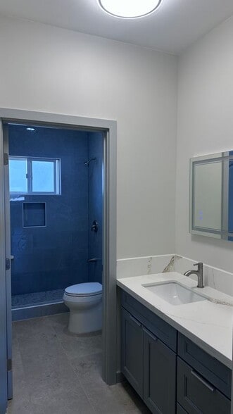 Building Photo - 1350 Kahoma St