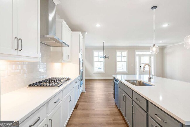 Building Photo - 152 Palm St