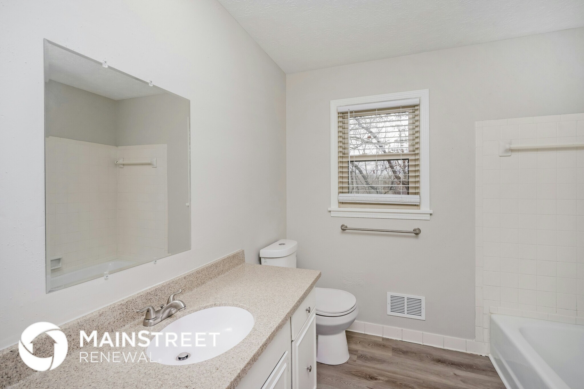 Building Photo - 9109 Lakeridge Dr