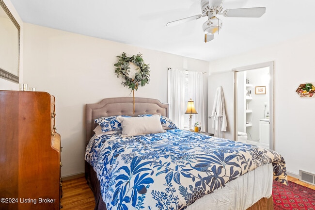 Building Photo - 704 Indian Ridge Rd