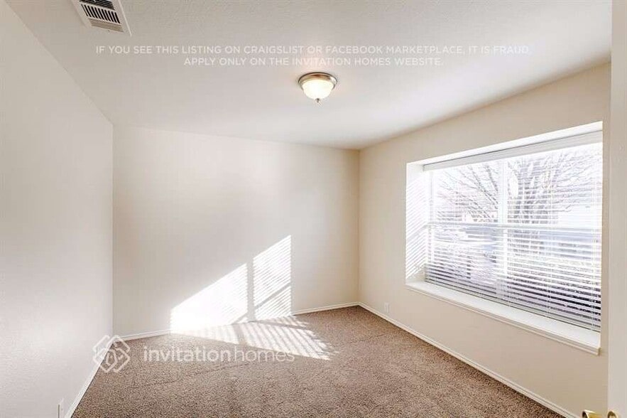 Building Photo - 8337 Horseshoe Bend Dr