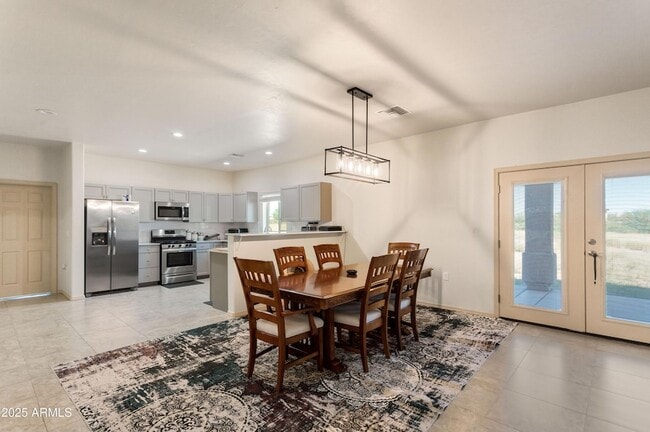 Building Photo - 8373 E Sunwing Ridge Dr