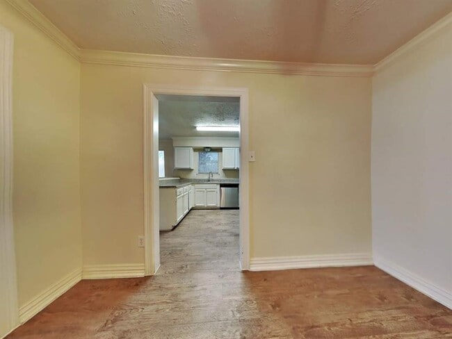 Building Photo - 8315 Little River Rd