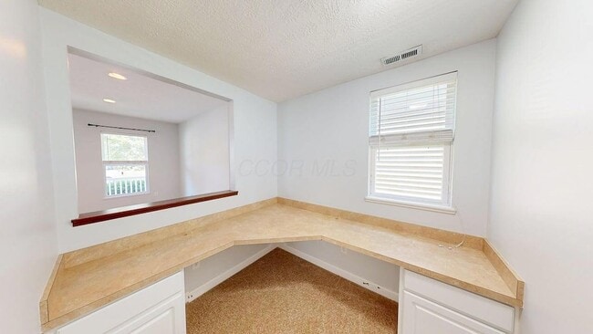 Building Photo - 5597 Lantos Rd