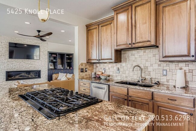 Building Photo - 5425 E Knoll Pl