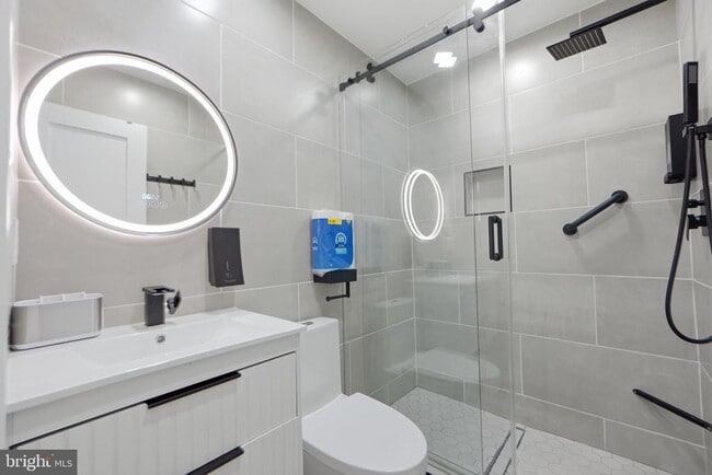 Building Photo - 6314 Barrs Ln